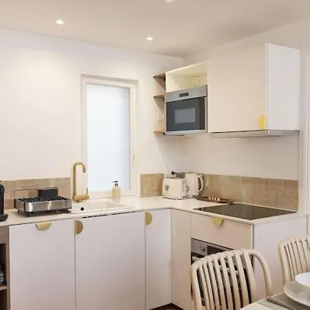 2 Pieces Ultra-centre Au Calme *