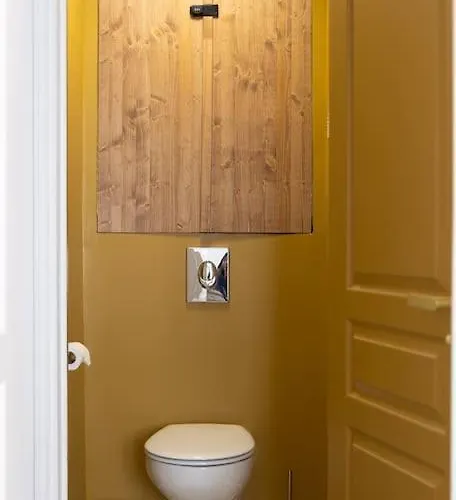 2 Pieces Ultra-centre Au Calme * Nantes