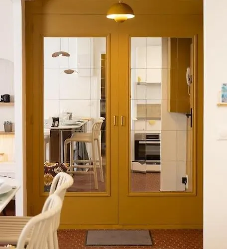 2 Pieces Ultra-centre Au Calme * Nantes