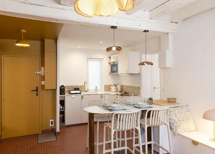 2 Pieces Ultra-centre Au Calme *