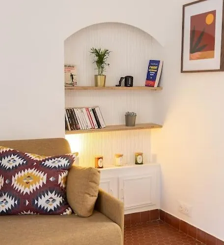 Apartment 2 Pieces Ultra-centre Au Calme