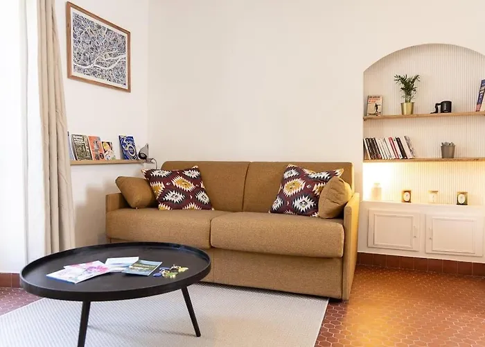 2 Pieces Ultra-centre Au Calme Apartment *