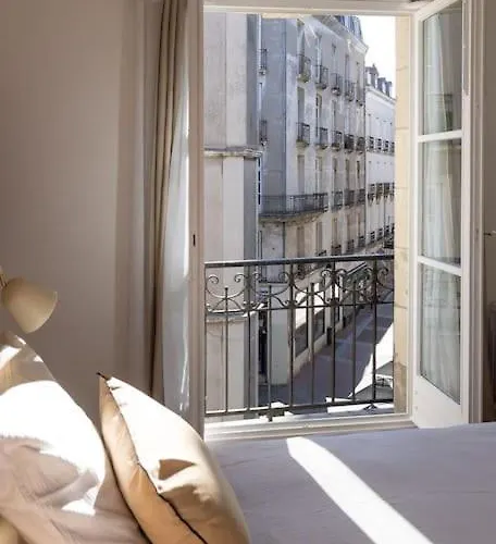 Apartment 2 Pieces Ultra-centre Au Calme