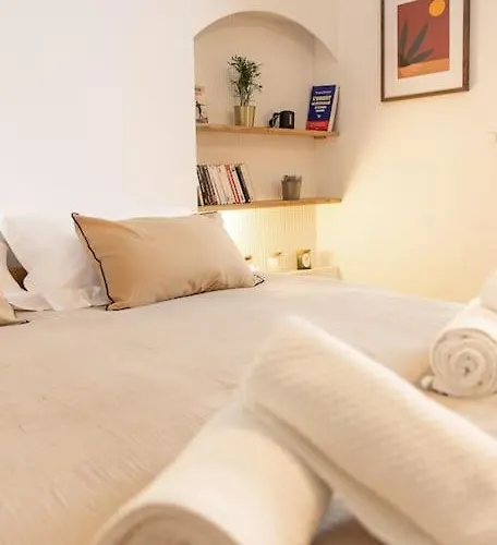 2 Pieces Ultra-centre Au Calme * Nantes