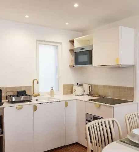 2 Pieces Ultra-centre Au Calme *