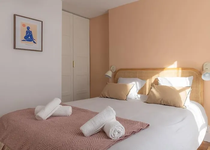 2 Pieces Ultra-centre Au Calme *